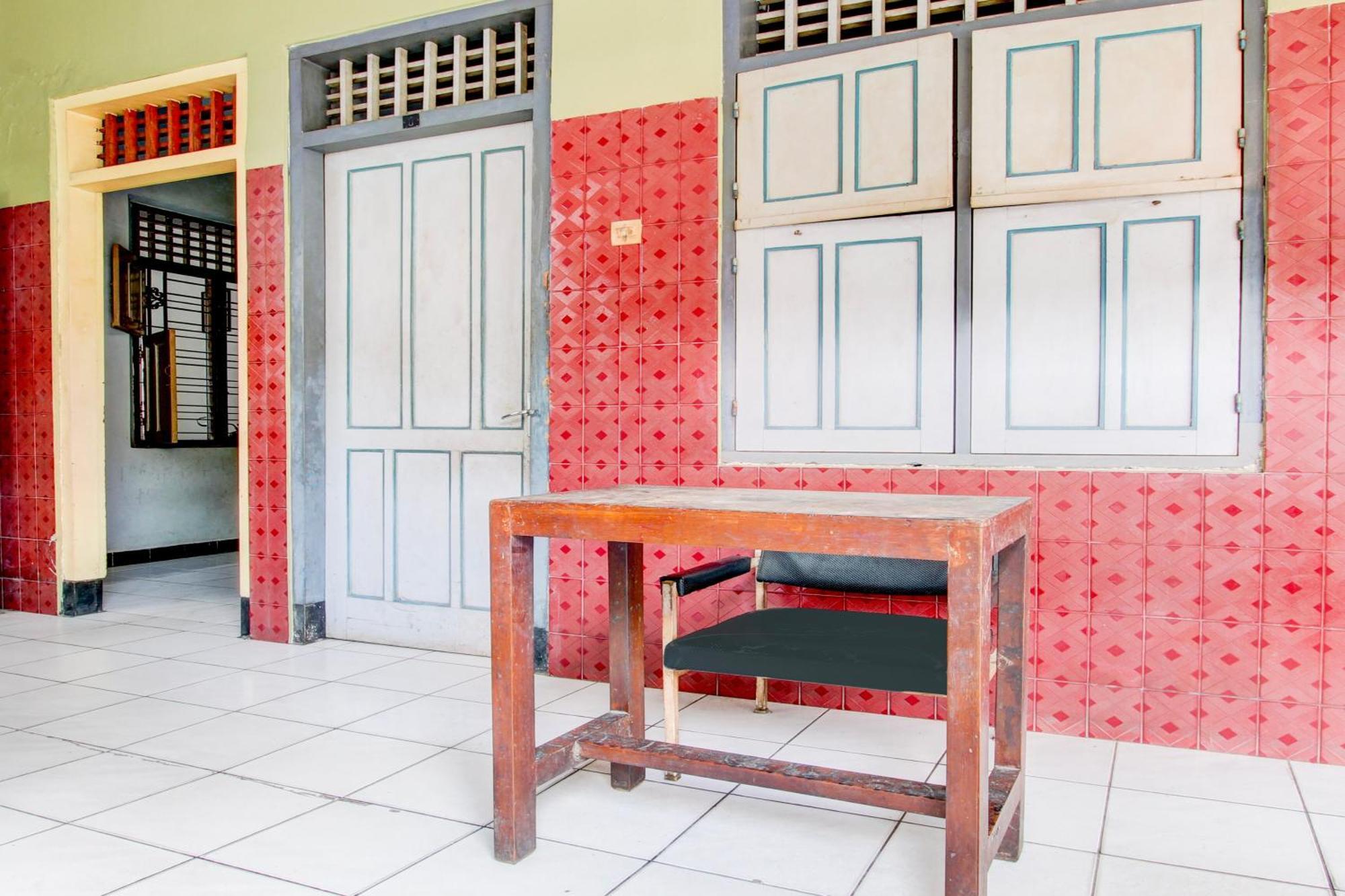 Spot On 94085 Hotel Agung Purwokerto Exterior foto